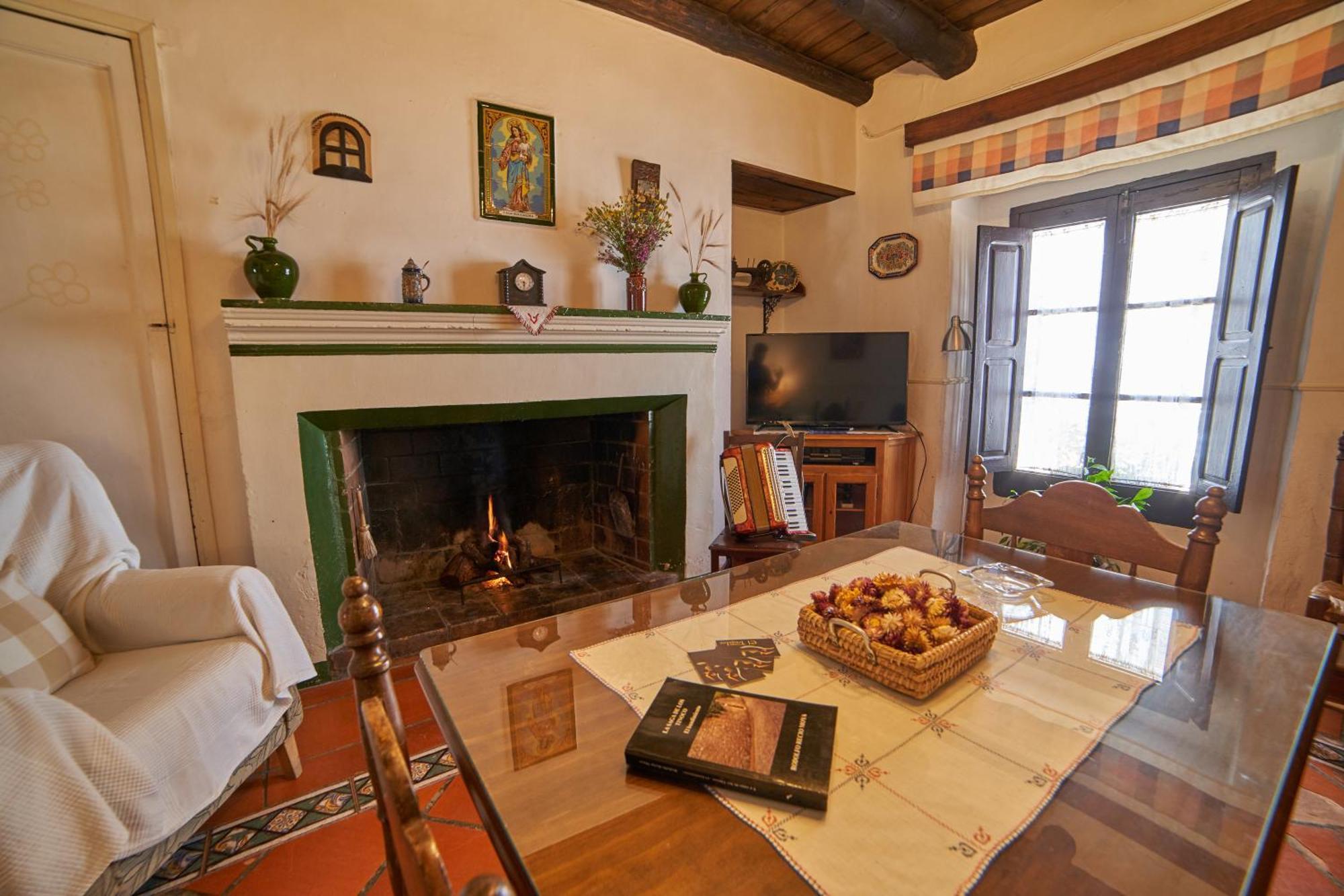 Tragaluz I Villa Fuenteheridos Buitenkant foto